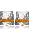 Două pahare asortate pentru servirea whisky-ului